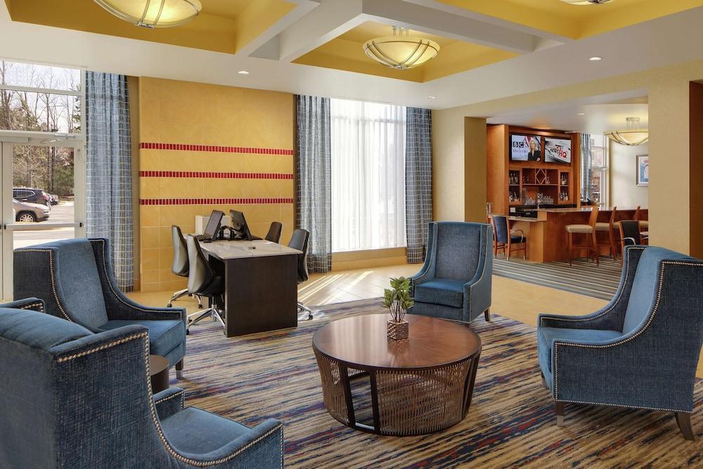 Doubletree Richmond Airport Hotel Сандстън Екстериор снимка