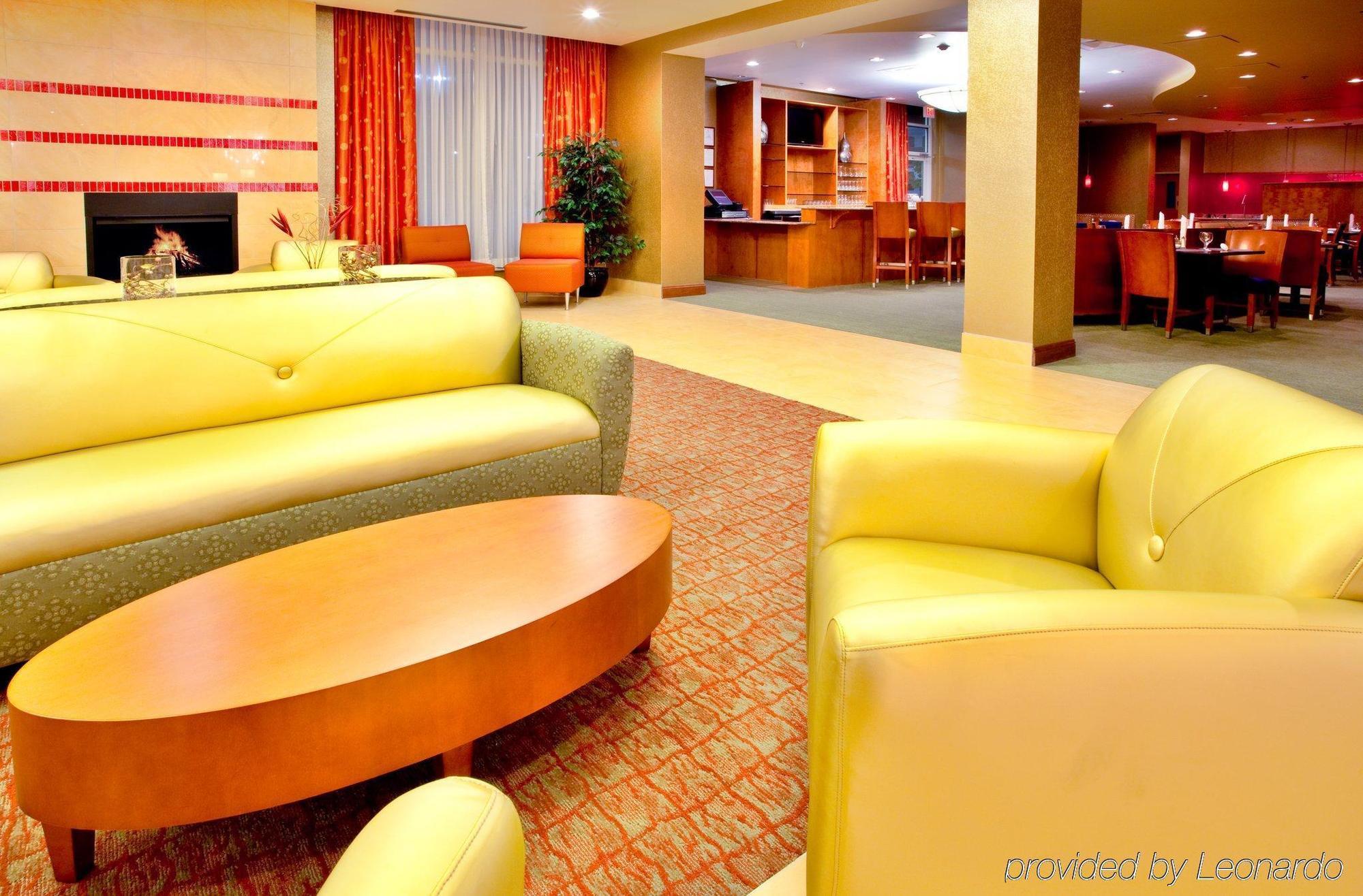 Doubletree Richmond Airport Hotel Сандстън Интериор снимка